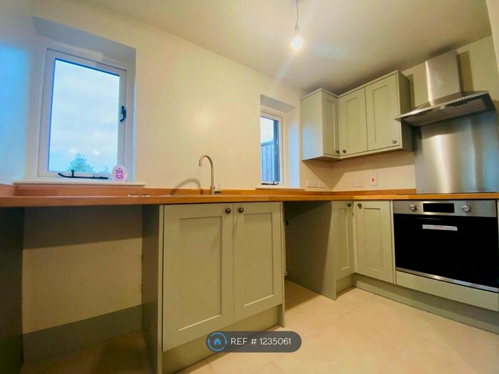 1 Bedroom Terraced House To Rent In Darton Road, Barnsley S75