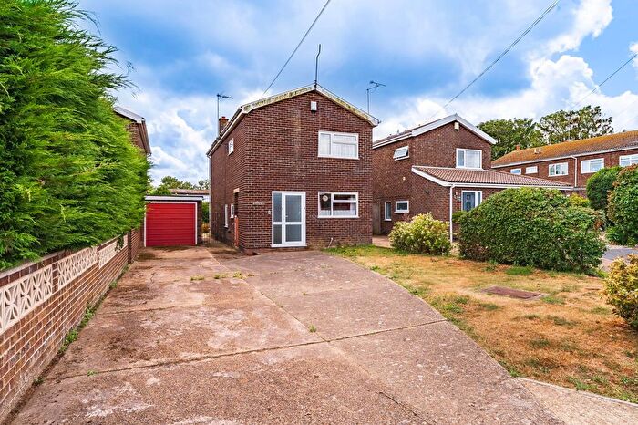 3 Bedroom Detached House For Sale In Dodd Close, Caister-On-Sea, NR30