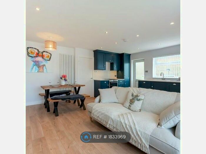 2 Bedroom Bungalow To Rent In Nine Acres Close, Charlbury, Chipping Norton, OX7