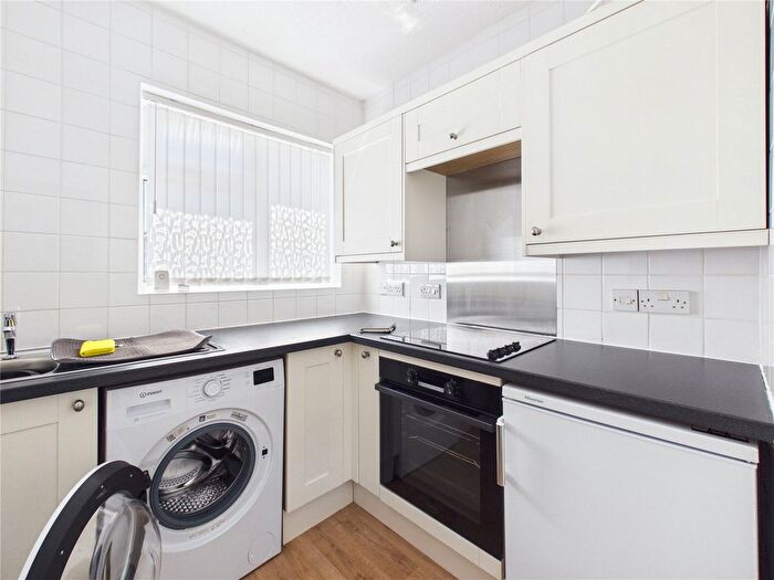 1 Bedroom Flat To Rent In Victoria Avenue, Bristol, BS5