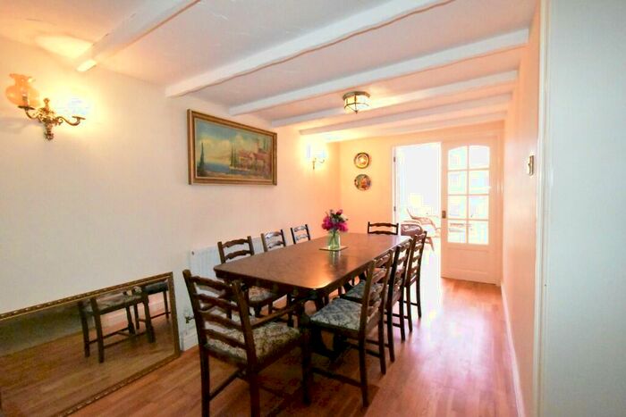 2 Bedroom Detached Bungalow For Sale In Henry Street, Redhill, Nottingham, Nottinghamshire, NG5