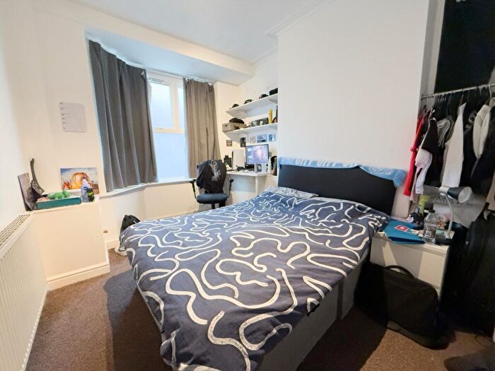 3 Bedroom House To Rent In Cadogan Street, Manchester, M14