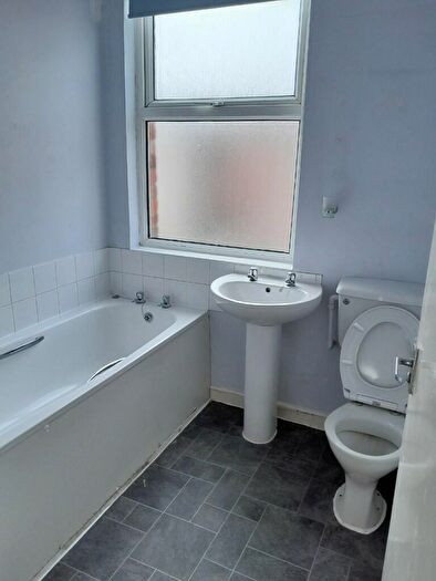 2 Bedroom House To Rent In River Parade, Preston, Lancashire, PR1