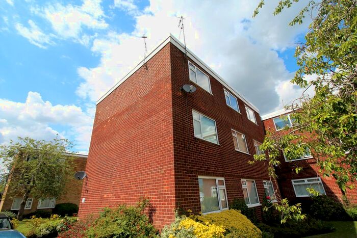 2 Bedroom Flat To Rent In Garden Flats, Eastern Green, Coventry, CV5