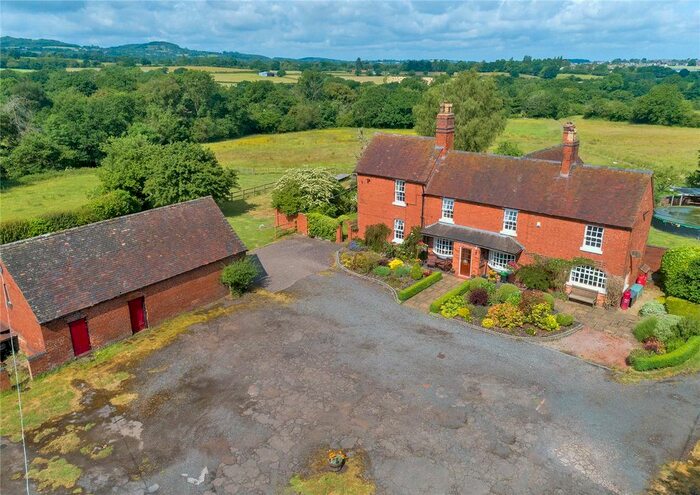 4 Bedroom Detached House For Sale In Illey Lane, Halesowen, B62