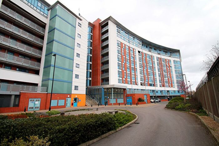 1 Bedroom Flat To Rent In Roundwood Court, Meath Crescent, London, E2