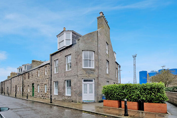 3 Bedroom End Of Terrace House To Rent In New Pier Road, Footdee, Aberdeen, AB11