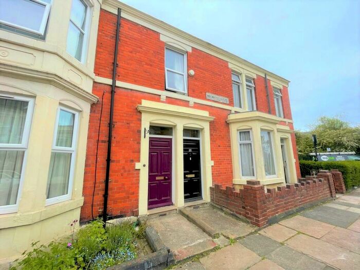 2 Bedroom Flat To Rent In Holmwood Grove, Newcastle Upon Tyne, NE2