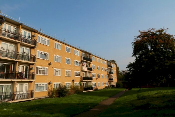 2 Bedroom Flat To Rent In Tanys Dell, Harlow, CM20