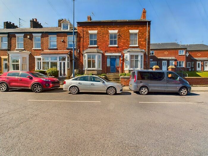2 Bedroom Flat To Rent In Scarborough Road, Filey, North Yorkshire, YO14