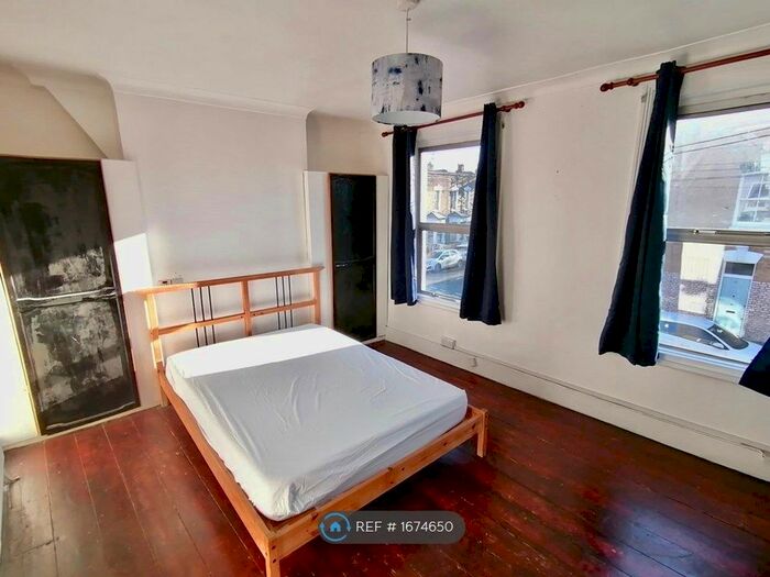 4 Bedroom Terraced House To Rent In Brocklehurst Street, London, SE14