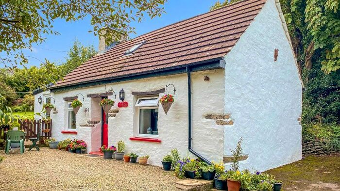 1 Bedroom Detached House For Sale In Pentrecagal, Newcastle Emlyn, Carmarthenshire, SA38