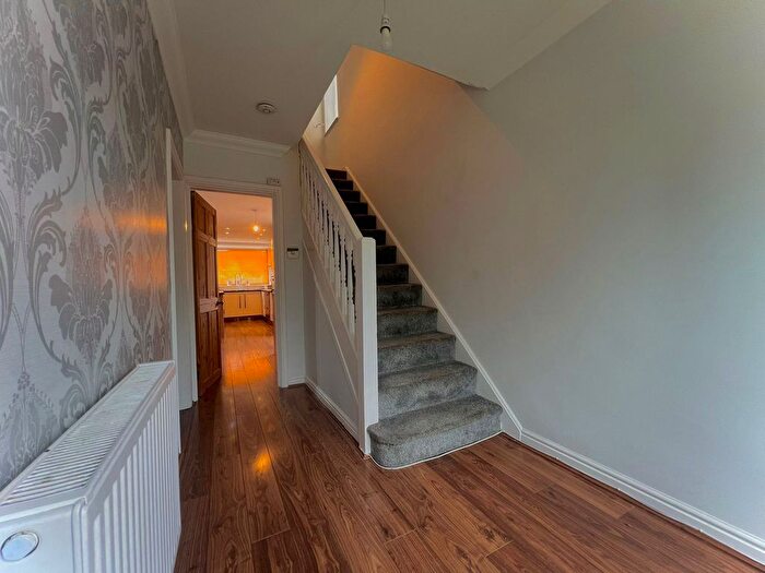 3 Bedroom Semi-Detached House To Rent In Ridgewood Avenue, Doncaster, DN3