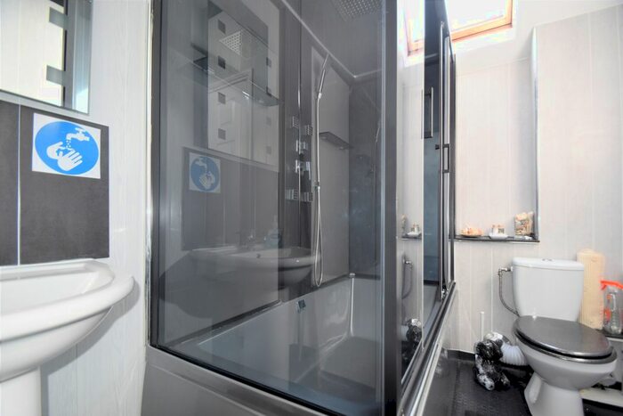 1 Bedroom Flat To Rent In St. Boniface Road, Ventnor, PO38