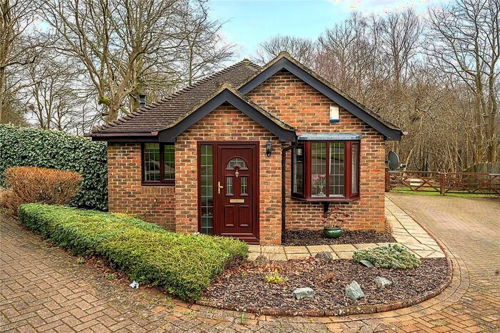 2 Bedroom Detached House To Rent In Oak Warren, Oak Lane, Sevenoaks, Kent, TN13