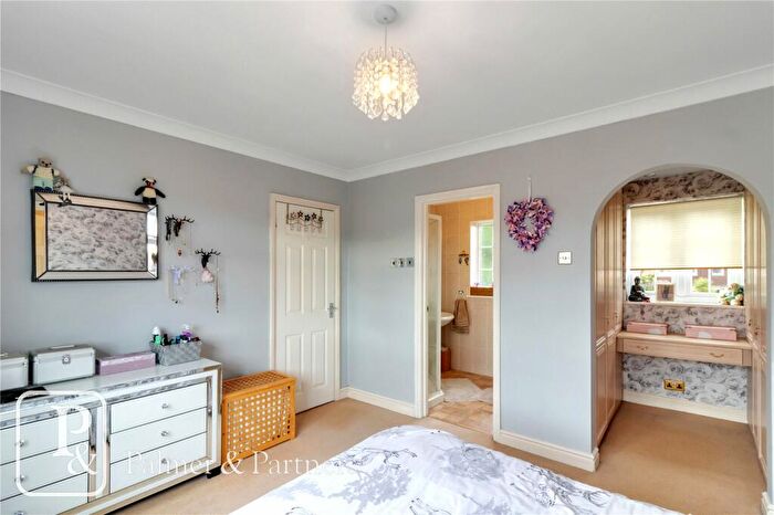 4 Bedroom Detached House For Sale In Green Acres Road, Layer-de-la-Haye, Colchester, Essex, CO2