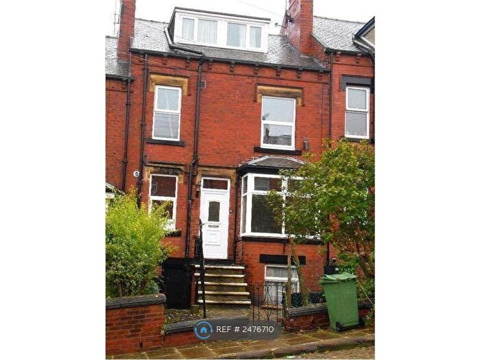 2 Bedroom Terraced House To Rent In Knowle Road, Leeds, LS4