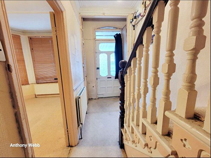 3 Bedroom Terraced House For Sale In Maryland Road, Wood Green, N22