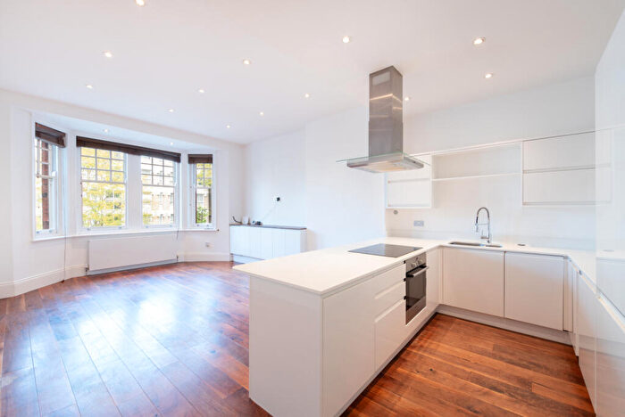 2 Bedroom Apartment To Rent In Frognal, London, NW3