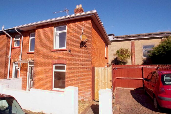 3 Bedroom Semi-Detached House To Rent In Maida Vale Road, Shanklin, PO37