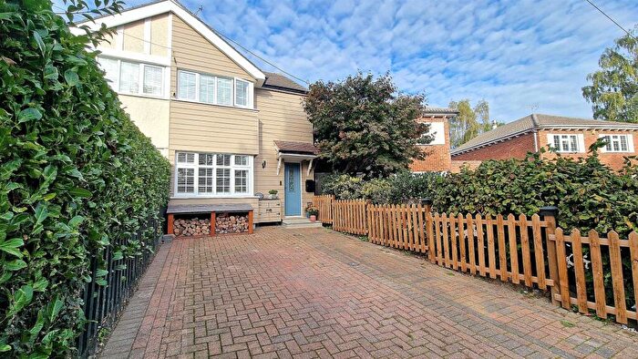 2 Bedroom Semi-Detached House For Sale In Nursery Lane, Danbury, CM3