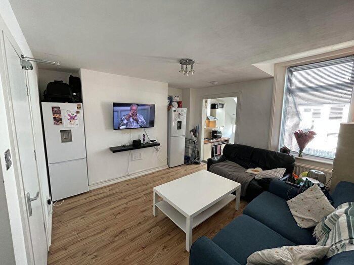 5 Bedroom Maisonette To Rent In Seventh Avenue, Newcastle Upon Tyne, NE6