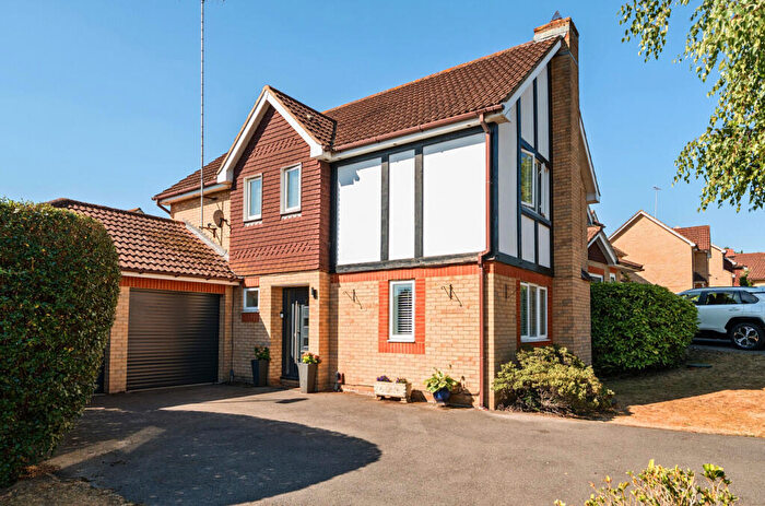 4 Bedroom Detached House For Sale In Spring Shaw Road, Orpington, BR5