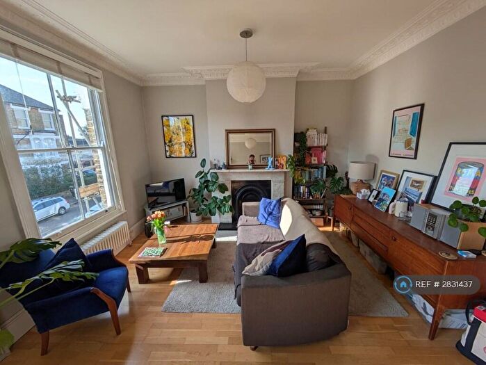 1 Bedroom Flat To Rent In Stroud Green, London, N4