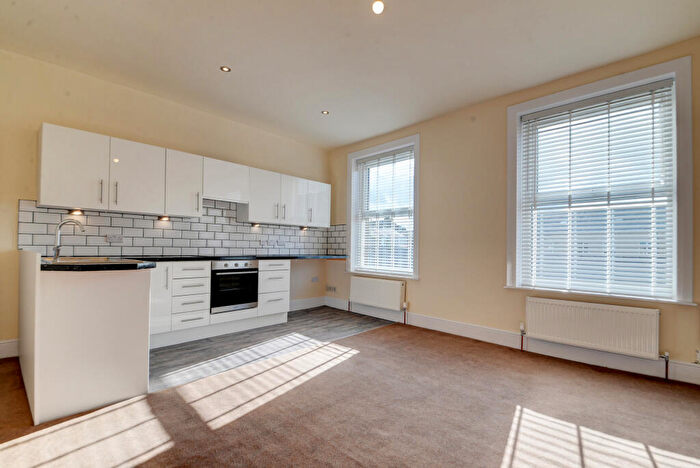 3 Bedroom Flat To Rent In Water Street, Earby, BB18