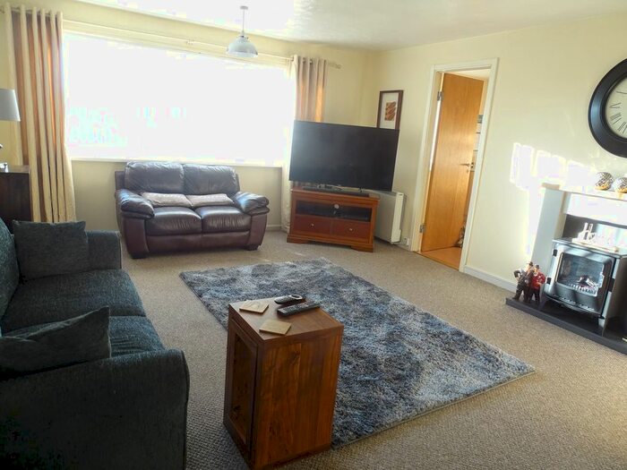 2 Bedroom Flat To Rent In Astley Court, Killingworth, Newcastle Upon Tyne NE12