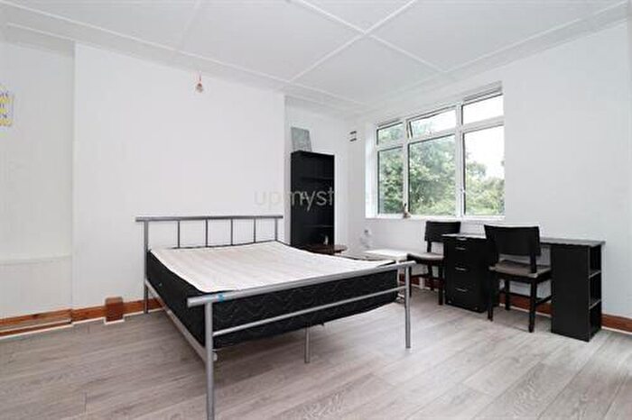 4 Bedroom Flat To Rent In Hurdwick House, Harrington Square, NW1