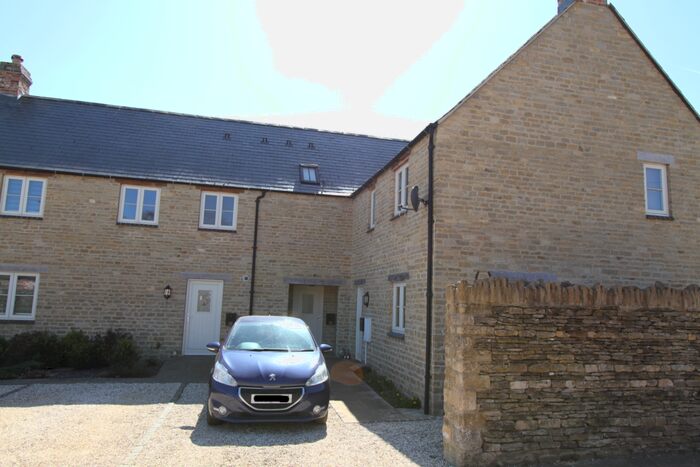 2 Bedroom Mews To Rent In Wrights Farm Lane, Northants NN13