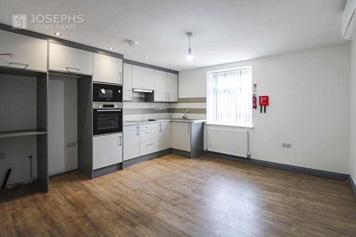 1 Bedroom Flat To Rent In Newport Street, Bolton, BL1