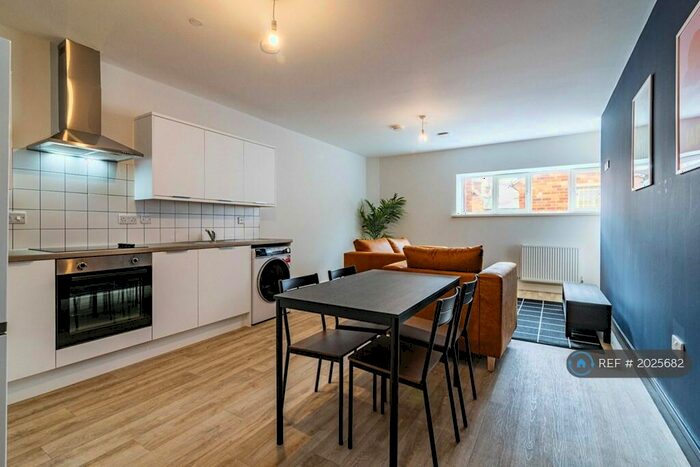 2 Bedroom Flat To Rent In St. Sepulchre Gate West, Doncaster, DN1