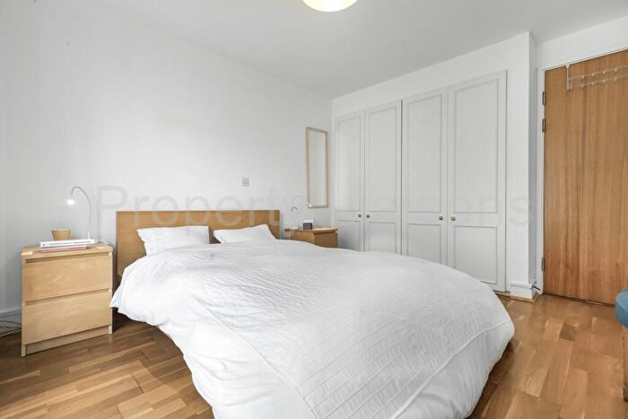 1 Bedroom Apartment For Sale In St Thomas Wharf, Wapping High Street, London, E1W