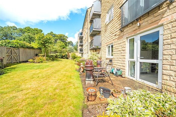 2 Bedroom Flat For Sale In Apartment, Thackrah Court, Squirrel Way, West Yorkshire, LS17