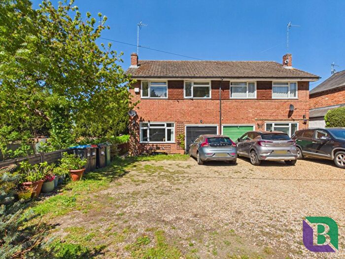 3 Bedroom Semi Detached House For Sale In Hardwick Road, Milton Keynes, MK17