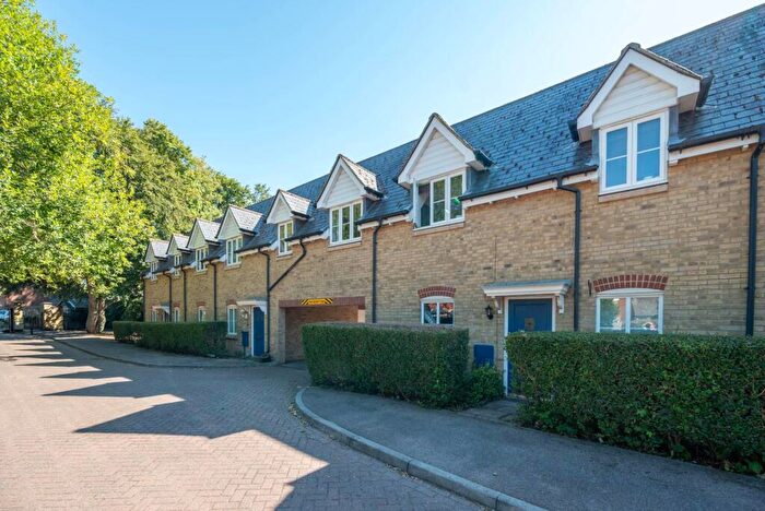 2 Bedroom Apartment For Sale In Ainsley Way, Chartham, CT4