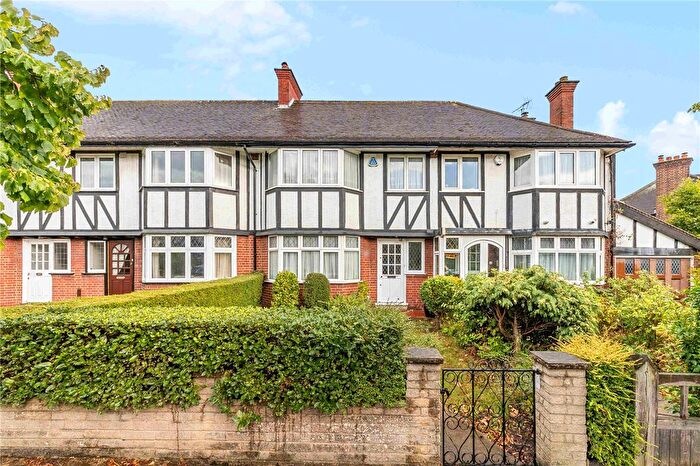 4 Bedroom Terraced House For Sale In Princes Gardens, London, W3