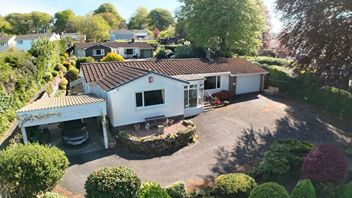 3 Bedroom Detached Bungalow For Sale In Whitchurch Road, Tavistock, PL19