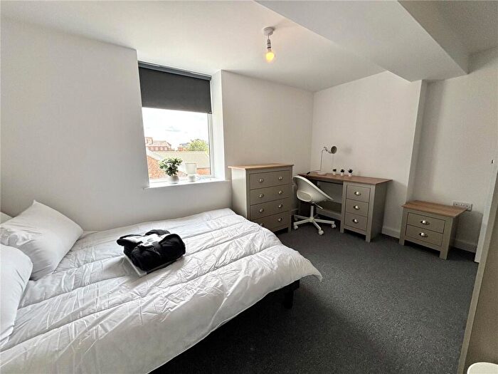 1 Bedroom Property To Rent In Bridge Street, Northampton, Northamptonshire, NN1
