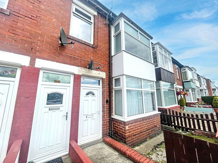 2 Bedroom Flat For Sale In West Park Road, South Shields, NE33