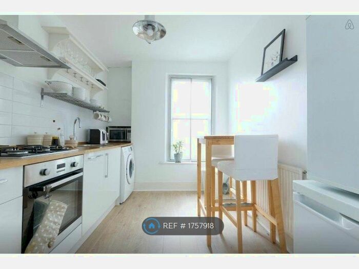 1 Bedroom Flat To Rent In New Cross, London, SE14
