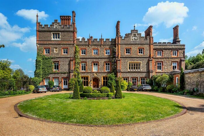 2 Bedroom Flat For Sale In Albury Park Mansion, Albury, Guildford, Surrey, GU5