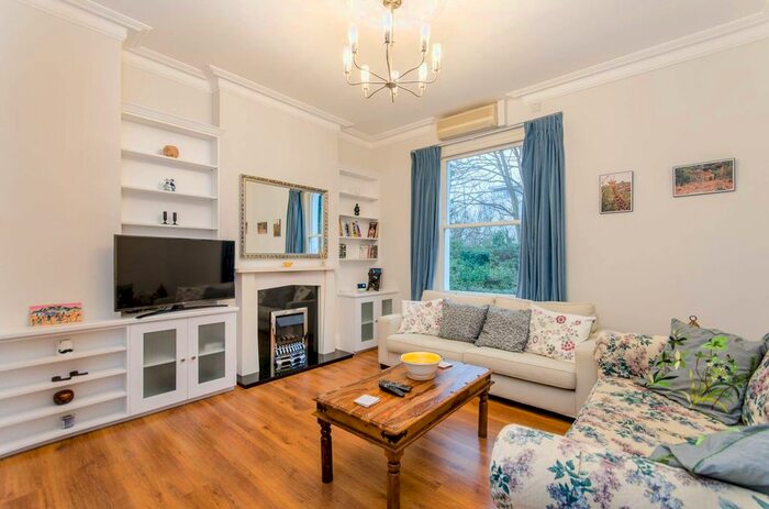 2 Bedroom Maisonette To Rent In Leopold Road, Ealing Common, London, W5