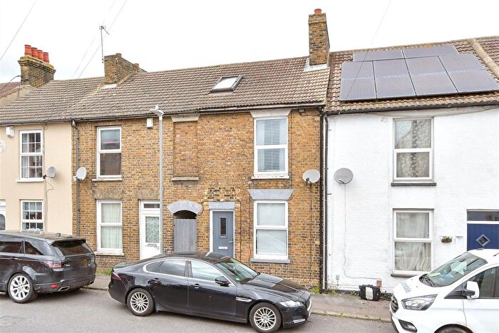 4 Bedroom Terraced House For Sale In Charlotte Street, Sittingbourne, Kent, ME10