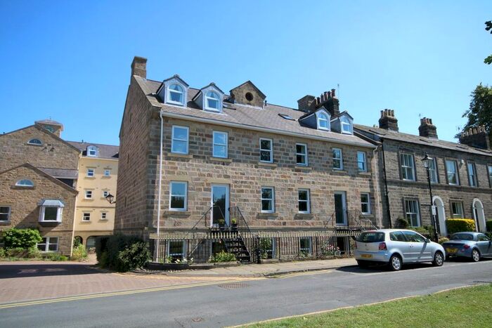 2 Bedroom Flat To Rent In Church Square Mansions, Harrogate, HG1
