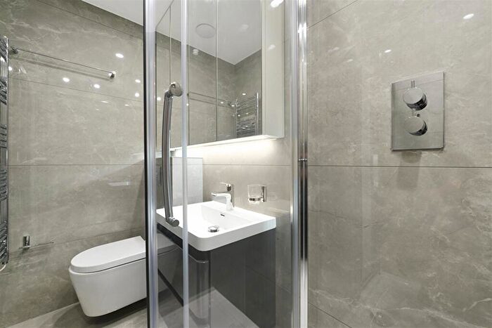 3 Bedroom Flat To Rent In St. Johns Wood Park, St. Johns Wood, NW8