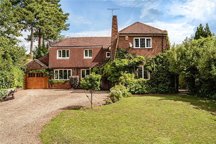 4 Bedroom Detached House For Sale In Spinfield Lane, Marlow, Buckinghamshire, SL7