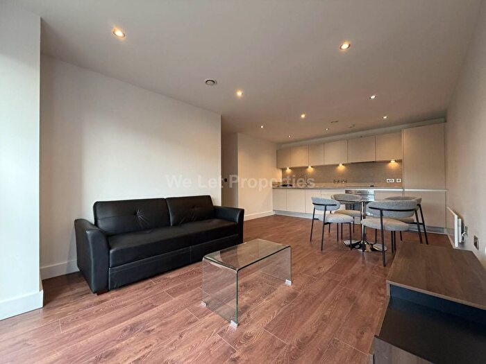 2 Bedroom Flat To Rent In Wilburn Basin, Salford, M5